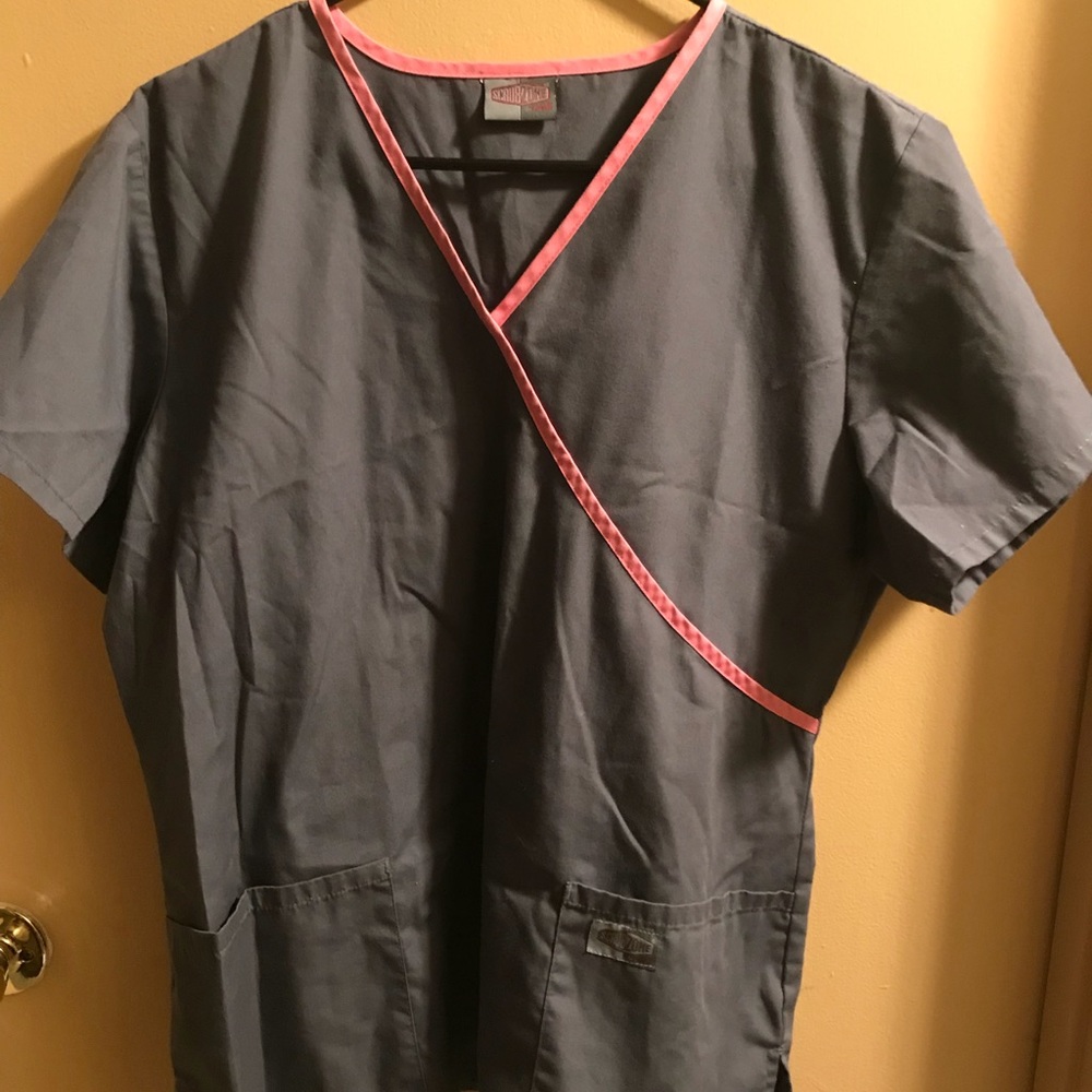 🌟SALE🌟Scrub Zone Shirt